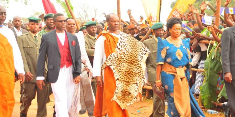 The Kabaka’s statement that the Bataka (Clan Heads) do not elect him reflects the evolving nature of the monarchy.  Image maybe subject to copyright.